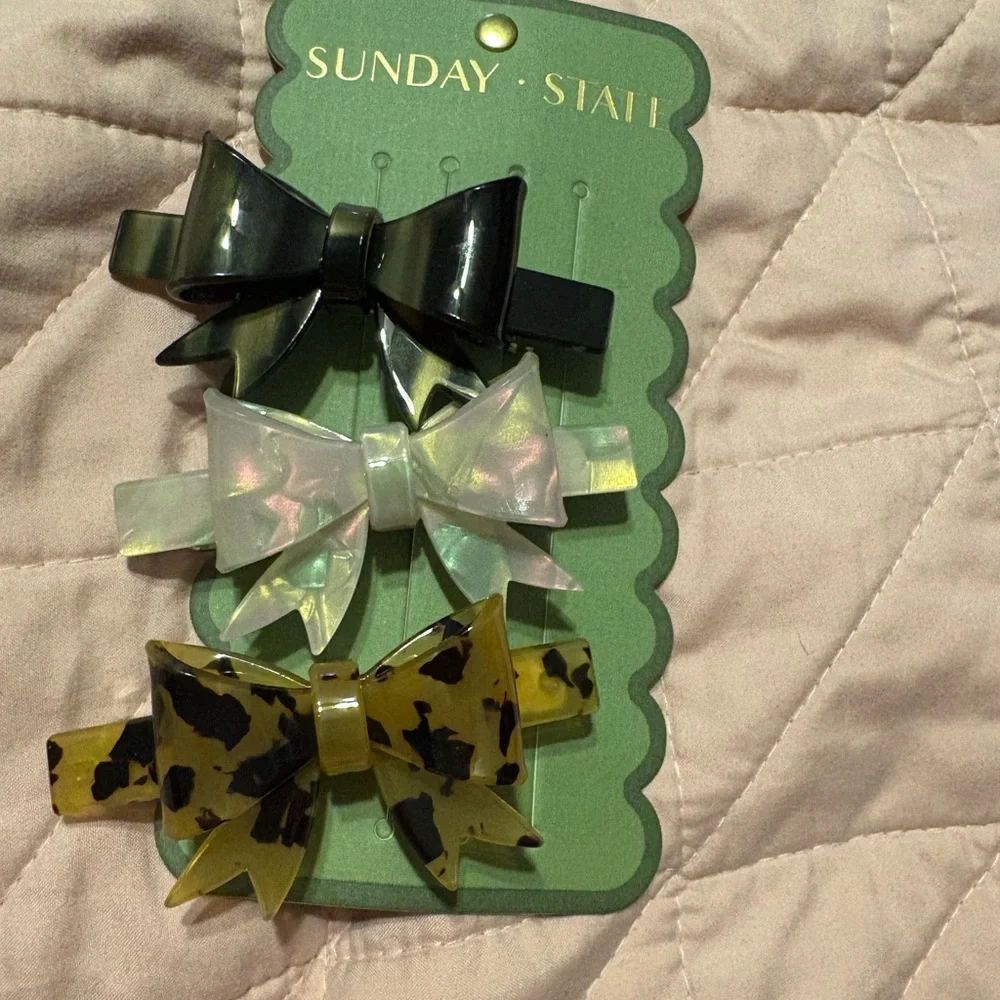 Sunday State adorable acrylic hair Barrett’s pack of 3